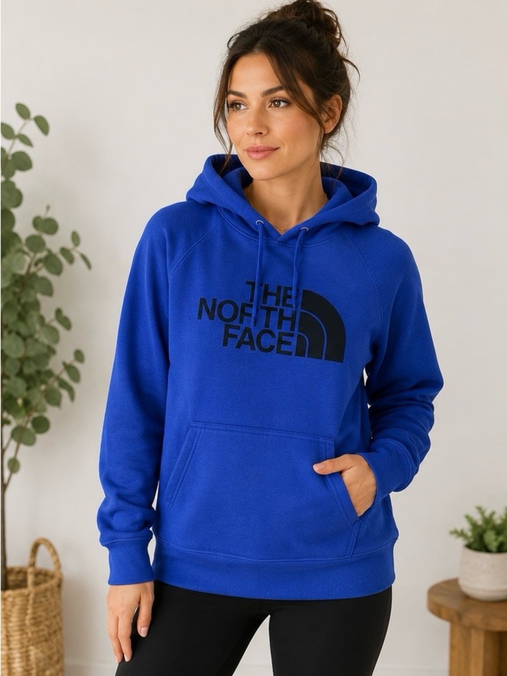 The North Face Half Dome Logo Hoodie Women’s Large Blue Pullover Sweatshirt